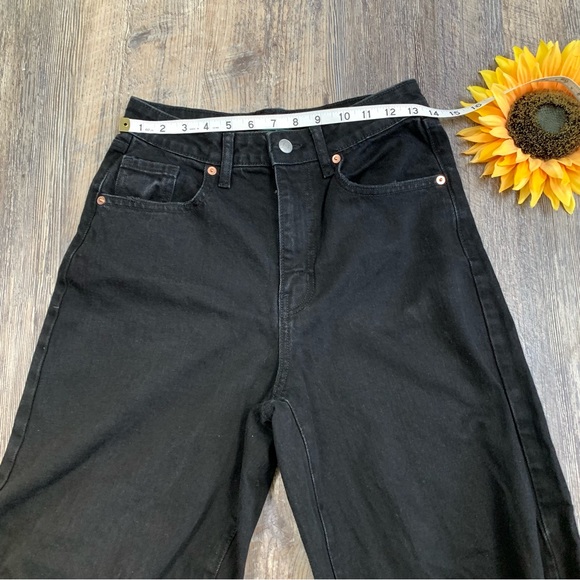 Wild Fable Distressed Jeans Size 2 | Cute Trendy Jeans - Picture 3 of 4